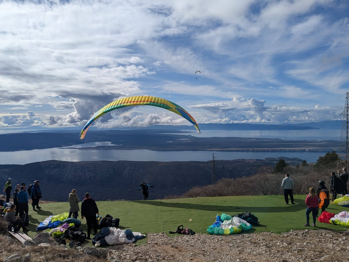 Zimski trening paraglidinga