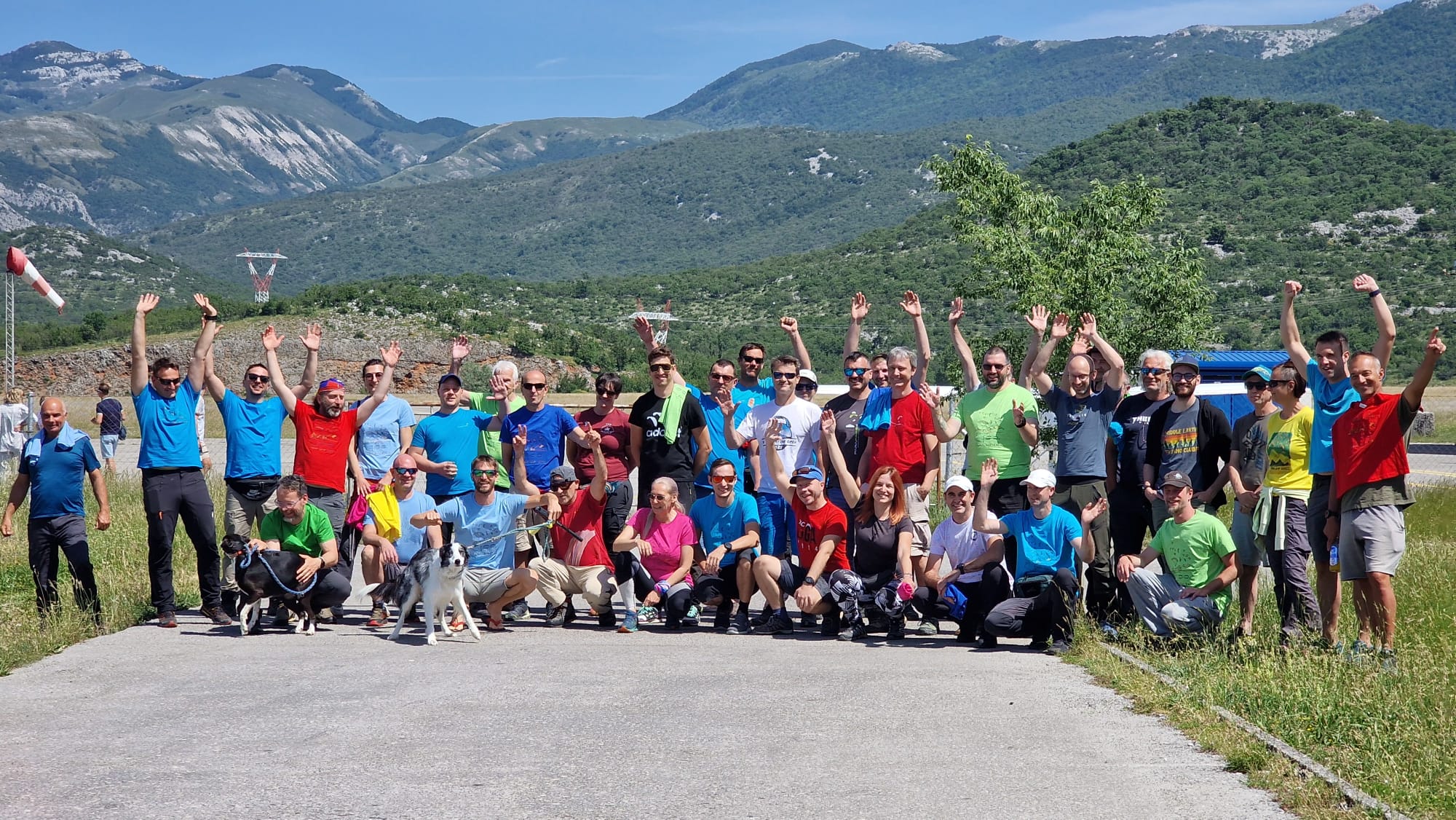 Velika grupna fotka